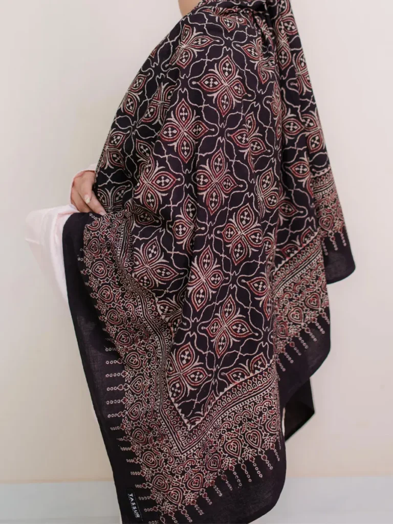Ajrak Hijab - Black & Burgandy
